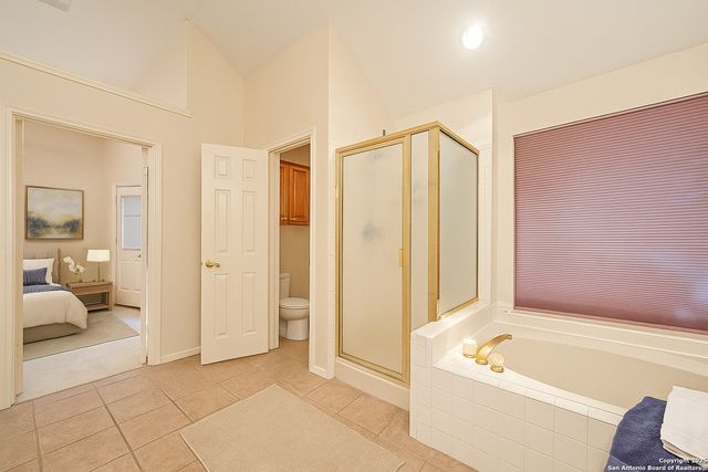 2034 Oak Crown, San Antonio, TX 78232