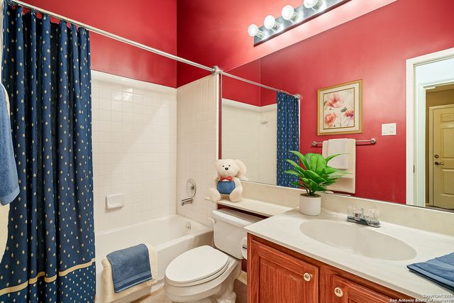 2034 Oak Crown, San Antonio, TX 78232