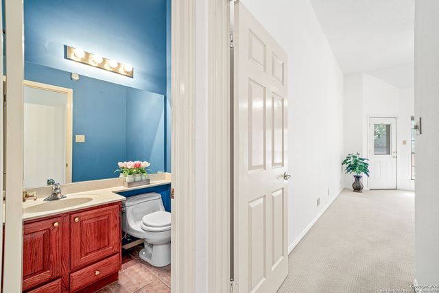 2034 Oak Crown, San Antonio, TX 78232