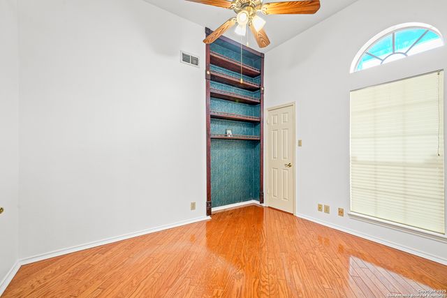 2034 Oak Crown, San Antonio, TX 78232