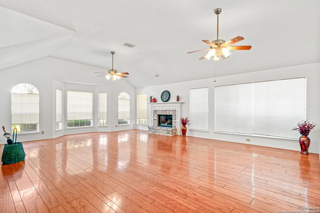 2034 Oak Crown, San Antonio, TX 78232