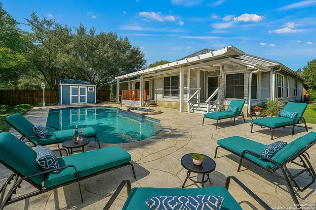 2034 Oak Crown, San Antonio, TX 78232