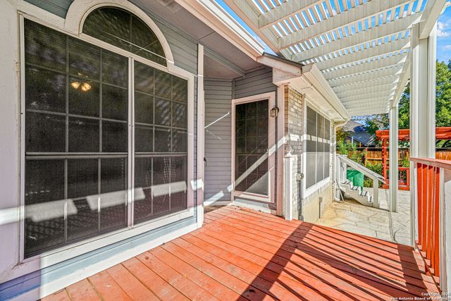 2034 Oak Crown, San Antonio, TX 78232