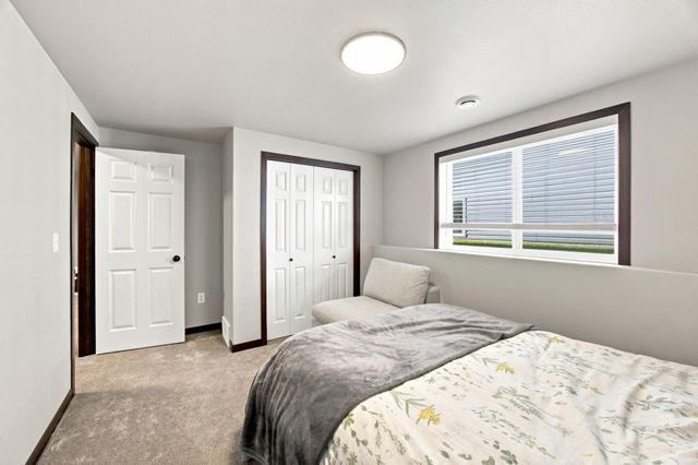 4434 19th Street S, Moorhead, MN 56560