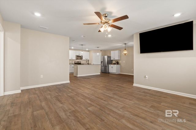 20675 Mercury Drive, Robertsdale, AL 36567