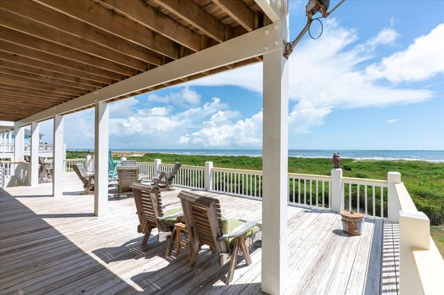 4040 Biscayne Beach Road, Port Bolivar, TX 77650