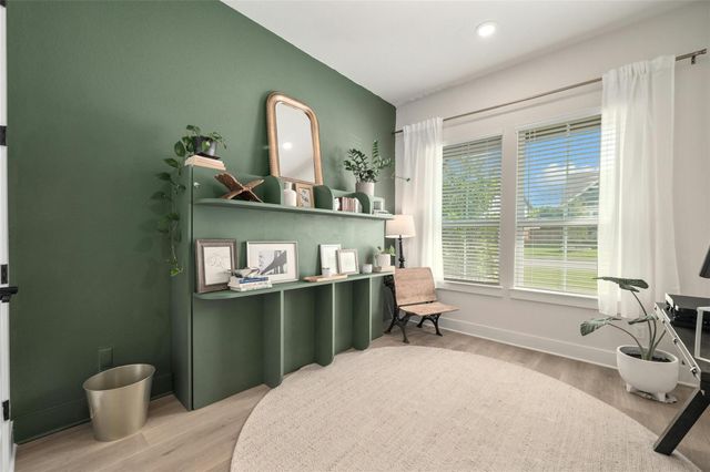 997 Sage Thrasher CIR, Dripping Springs, TX 78620