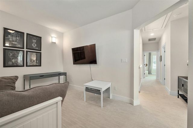 997 Sage Thrasher CIR, Dripping Springs, TX 78620