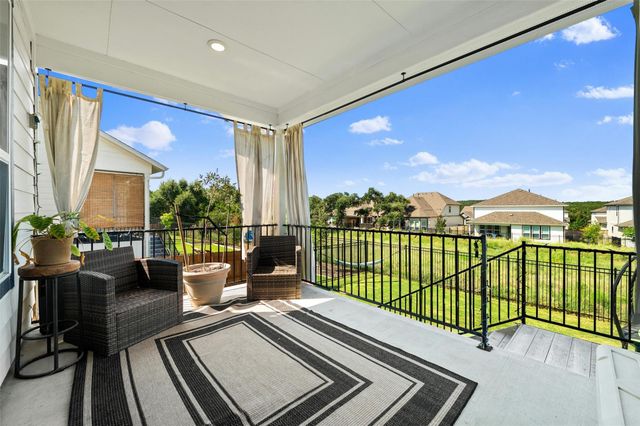 997 Sage Thrasher CIR, Dripping Springs, TX 78620