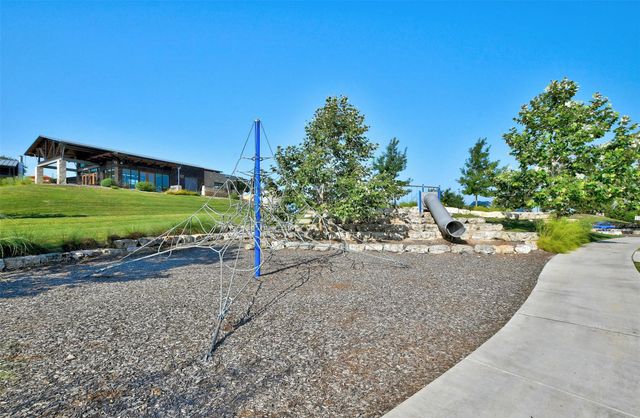 997 Sage Thrasher CIR, Dripping Springs, TX 78620