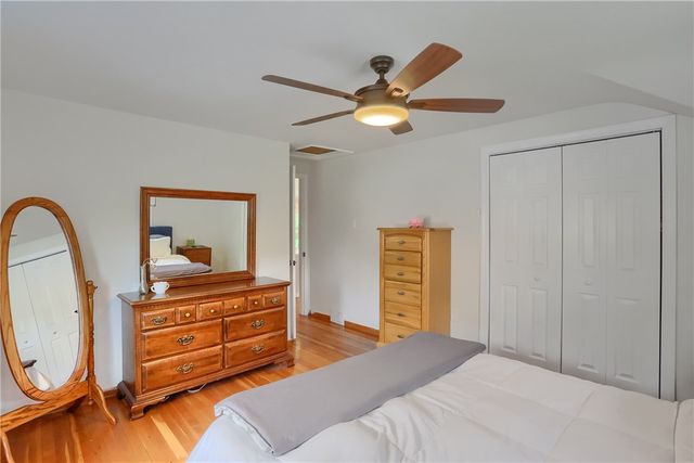 141 E Wedgewood Dr, Ross Twp, PA 15229