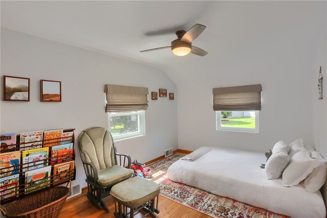 141 E Wedgewood Dr, Ross Twp, PA 15229