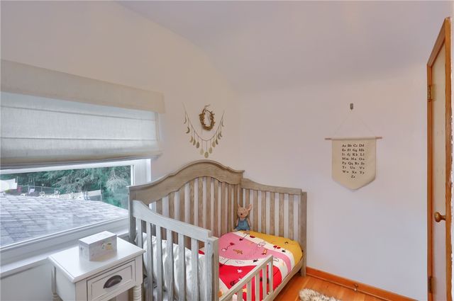 141 E Wedgewood Dr, Ross Twp, PA 15229