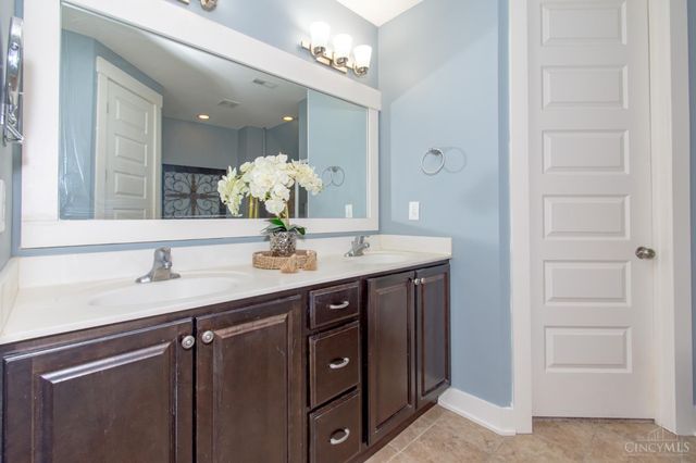 475 Legendary Way, Centerville, OH 45458