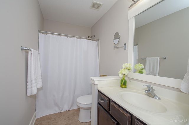 475 Legendary Way, Centerville, OH 45458