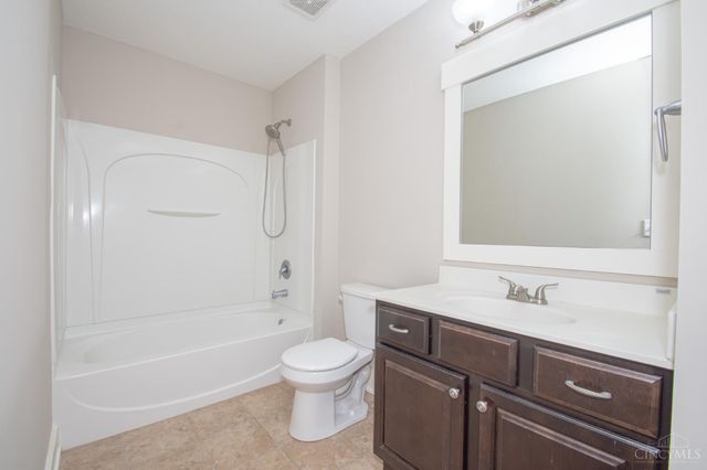 475 Legendary Way, Centerville, OH 45458