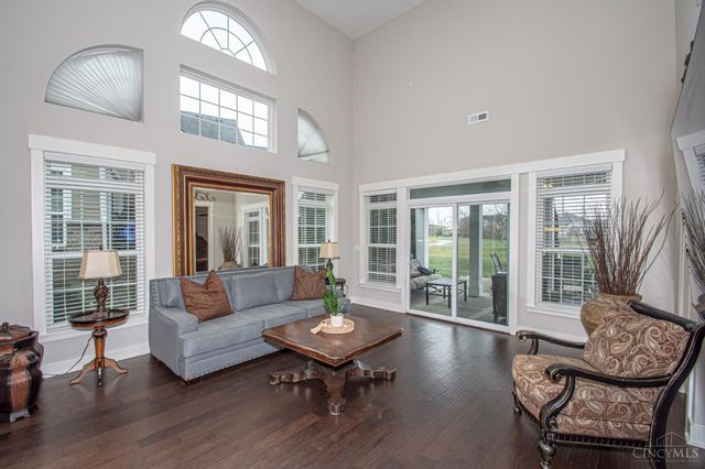 475 Legendary Way, Centerville, OH 45458