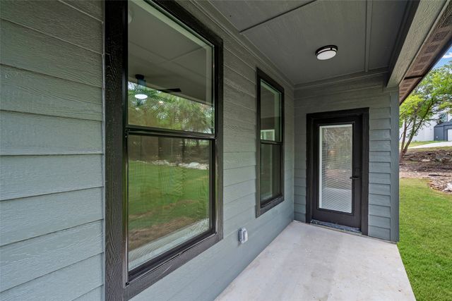 5108 Stoneridge Drive, Granbury, TX 76048