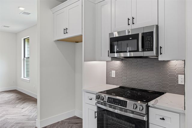 5108 Stoneridge Drive, Granbury, TX 76048