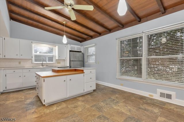 276 N Bridge St, Somerville Boro, NJ 08876