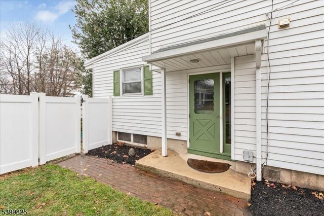 276 N Bridge St, Somerville Boro, NJ 08876