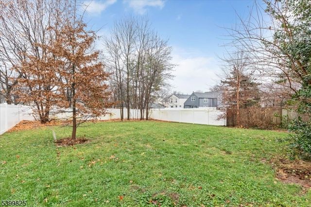 276 N Bridge St, Somerville Boro, NJ 08876