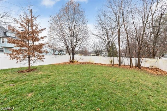 276 N Bridge St, Somerville Boro, NJ 08876