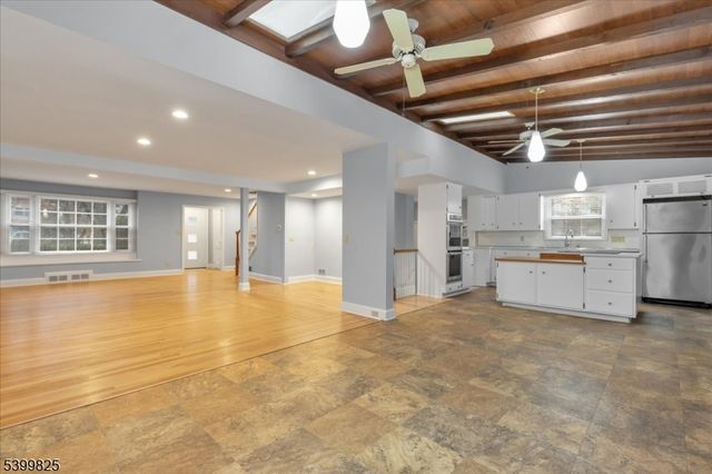 276 N Bridge St, Somerville Boro, NJ 08876