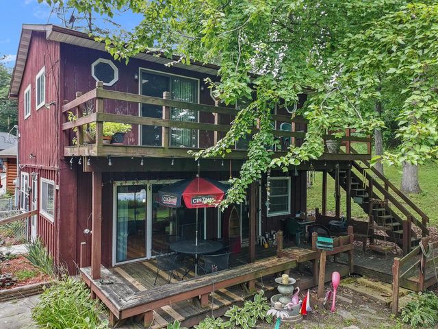 W5789 Ridge ROAD, Elkhorn, WI 53121