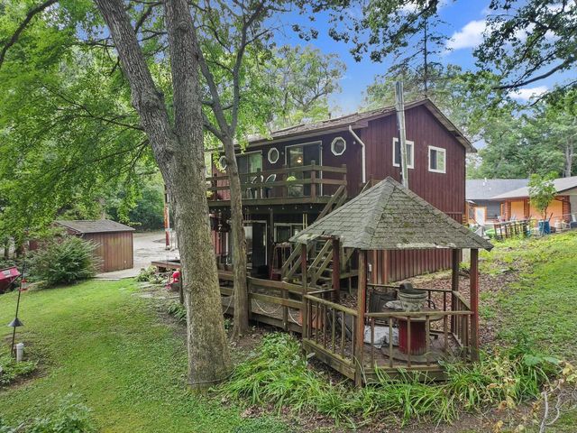 W5789 Ridge ROAD, Elkhorn, WI 53121
