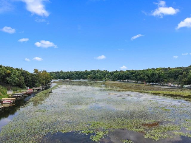 W5789 Ridge ROAD, Elkhorn, WI 53121