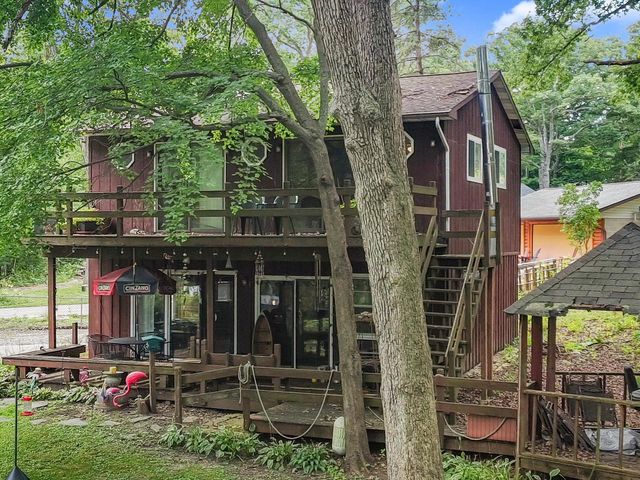 W5789 Ridge ROAD, Elkhorn, WI 53121