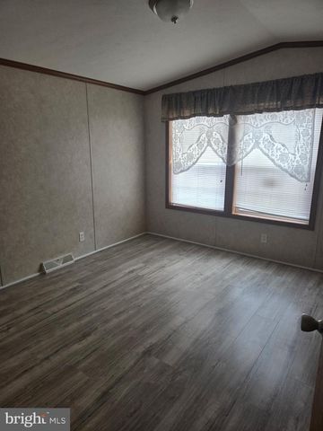 6 MCKINLEY, Millville, NJ 08332