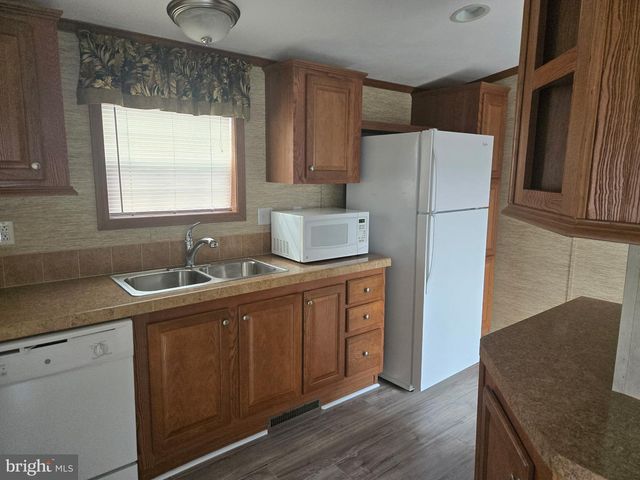 6 MCKINLEY, Millville, NJ 08332