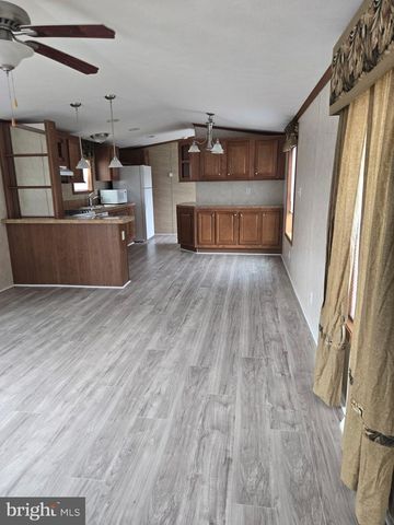 6 MCKINLEY, Millville, NJ 08332