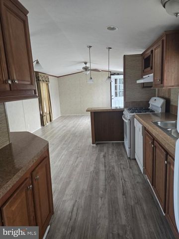 6 MCKINLEY, Millville, NJ 08332