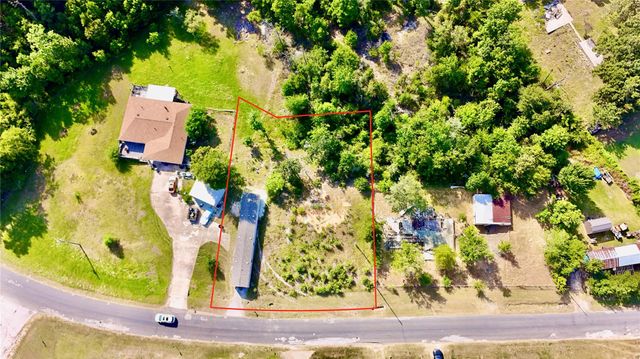 619 Yaupon Cove Drive, Onalaska, TX 77360