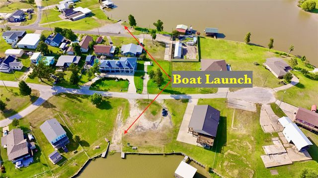 619 Yaupon Cove Drive, Onalaska, TX 77360