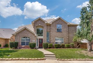 5829 Cypress Cove Drive, The Colony, TX 75056