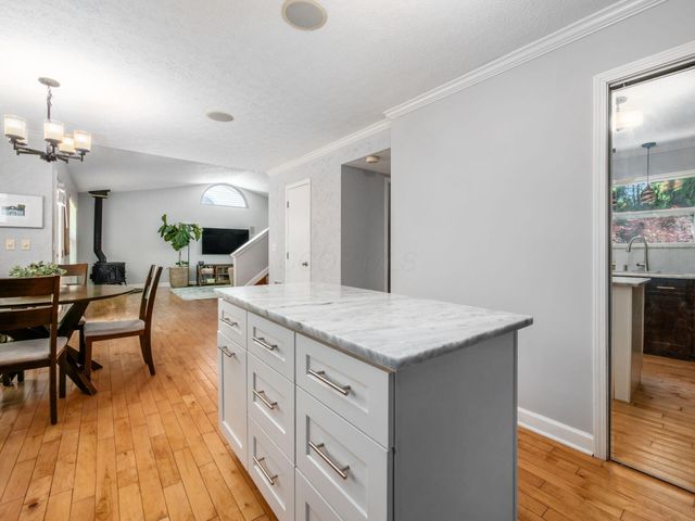 3259 Longspur Drive, Columbus, OH 43228