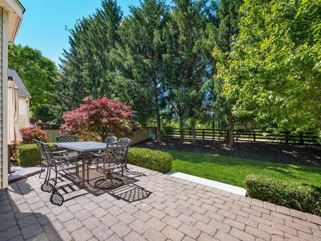 3259 Longspur Drive, Columbus, OH 43228