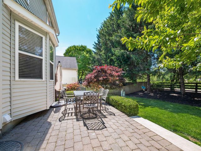 3259 Longspur Drive, Columbus, OH 43228