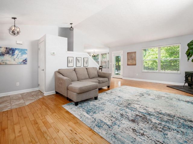 3259 Longspur Drive, Columbus, OH 43228