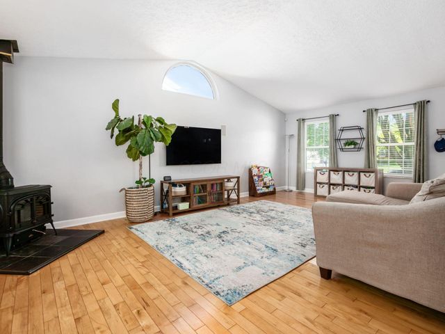3259 Longspur Drive, Columbus, OH 43228