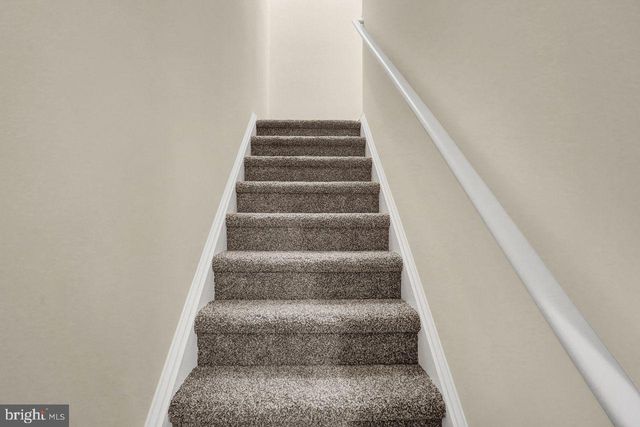 186 DELANO DR, Chambersburg, PA 17201