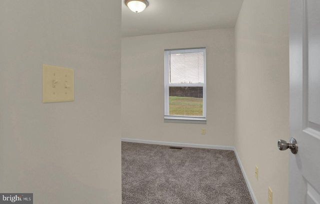 186 DELANO DR, Chambersburg, PA 17201