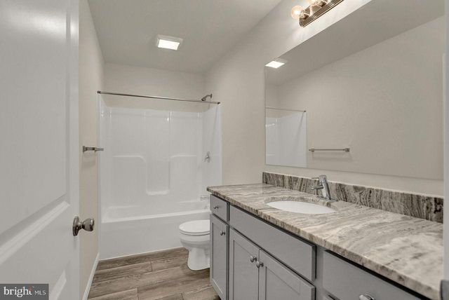 186 DELANO DR, Chambersburg, PA 17201