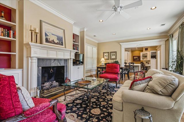 337 GROVE HILL PL, Memphis, TN 38120