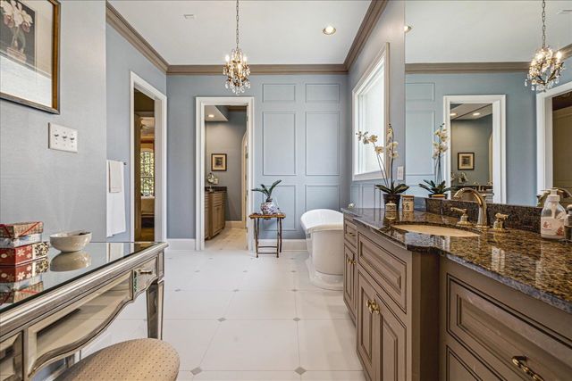 337 GROVE HILL PL, Memphis, TN 38120