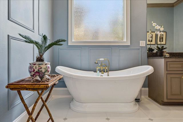 337 GROVE HILL PL, Memphis, TN 38120